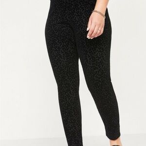 Old Navy Black Patterned Leggings